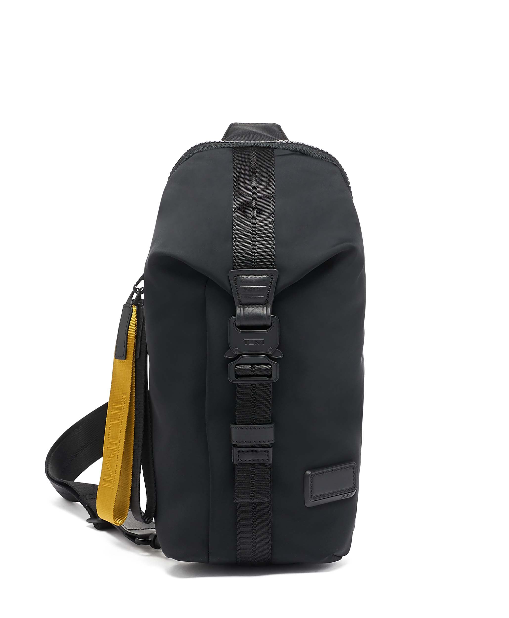 Sling bag tumi clearance