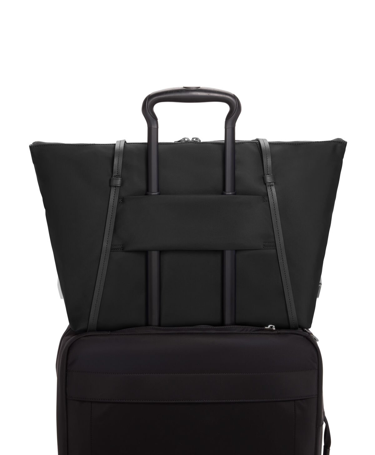 Voyageur Q Tote