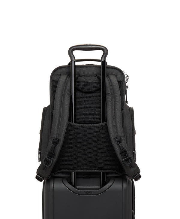 Alpha 3 Brief Pack Black | TUMI Austria