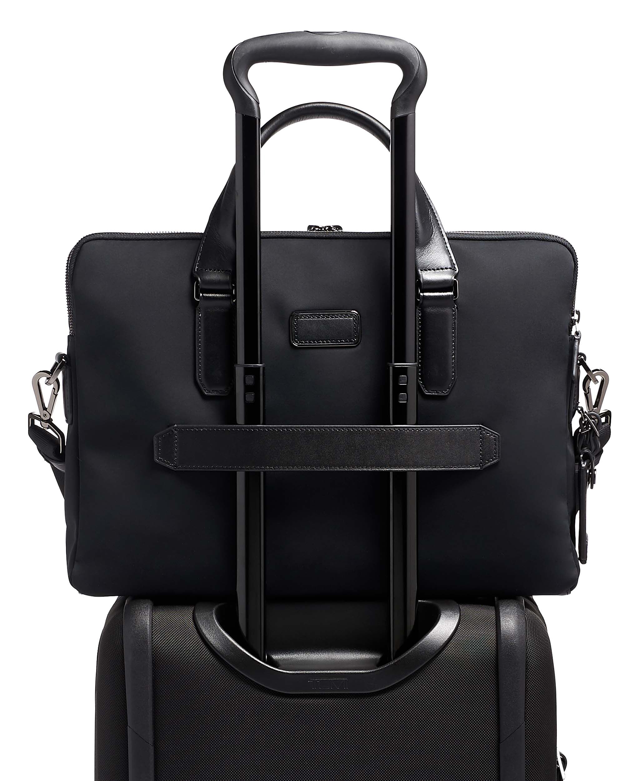 Tumi slim deals briefcase