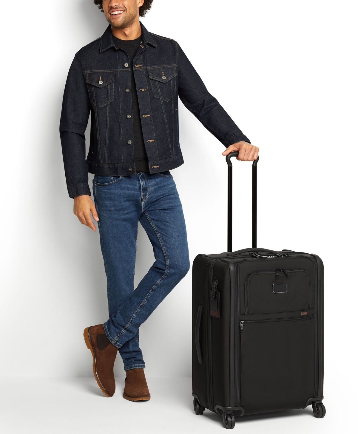 TUMI Alpha 3 ST EXP 4 WHL P/C Black