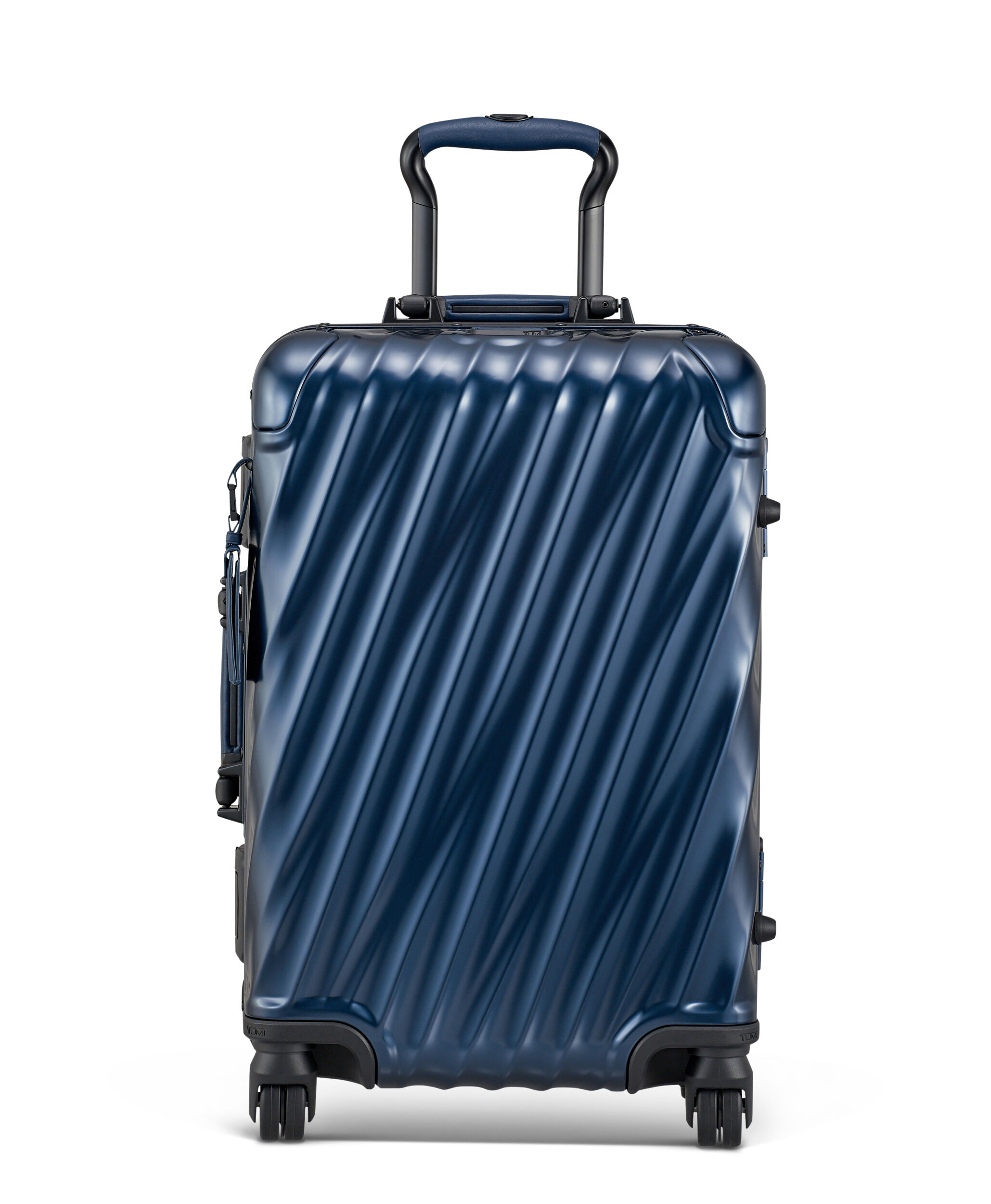 tumi 19 degree aluminium review