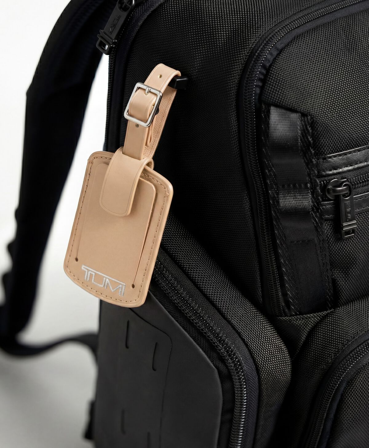 TUMI ACCENTS Size B Luggage Tag