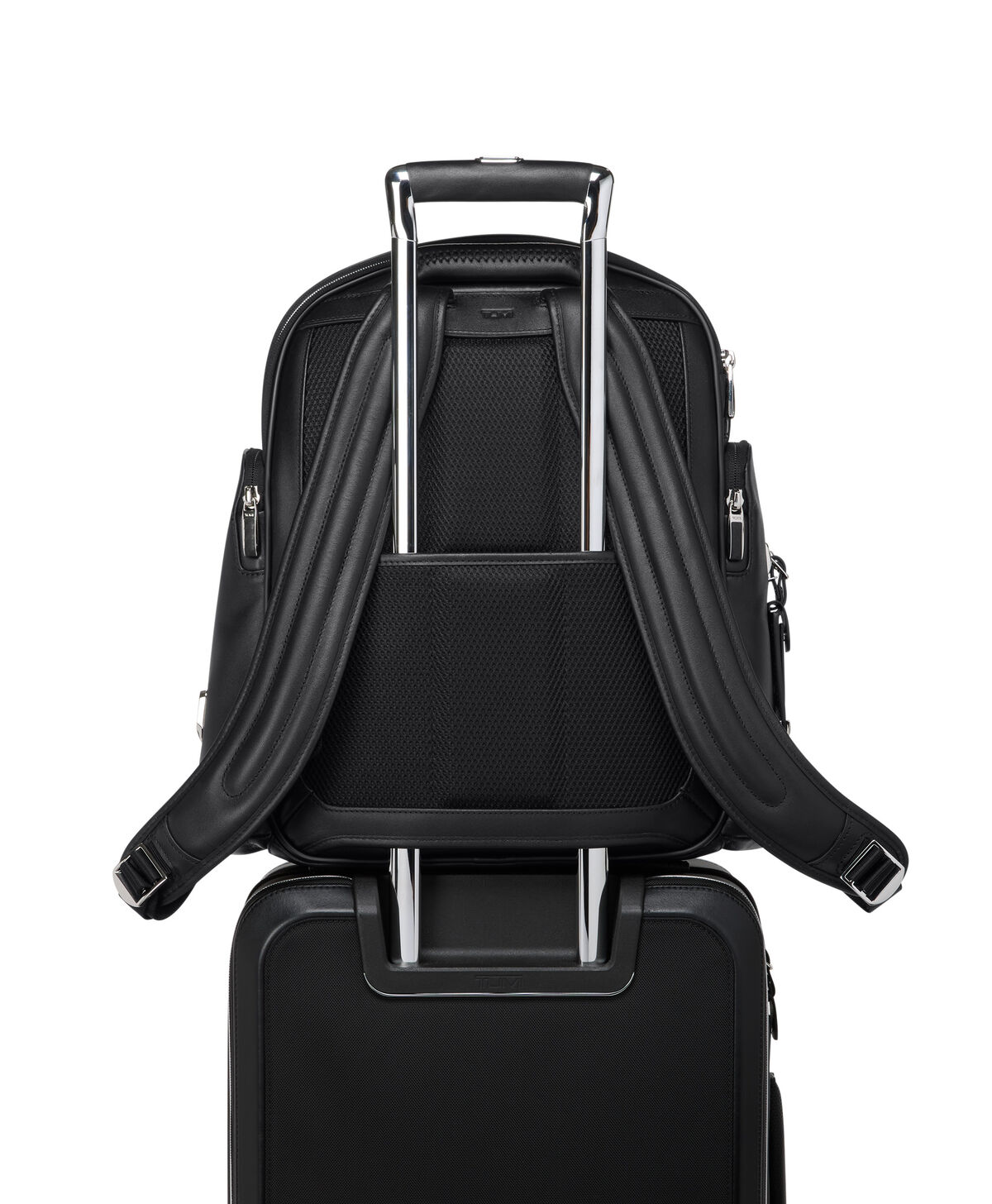Arriv&eacute; Larson Medium Backpack