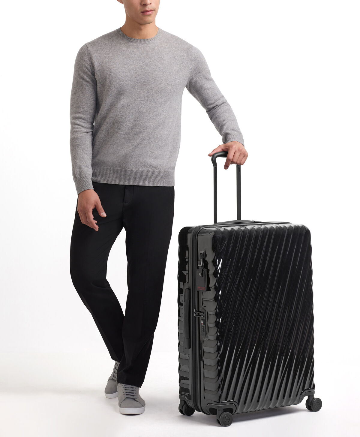 TUMI 19 Degree EXT TRIP EXP 4 WHL P/C  Red