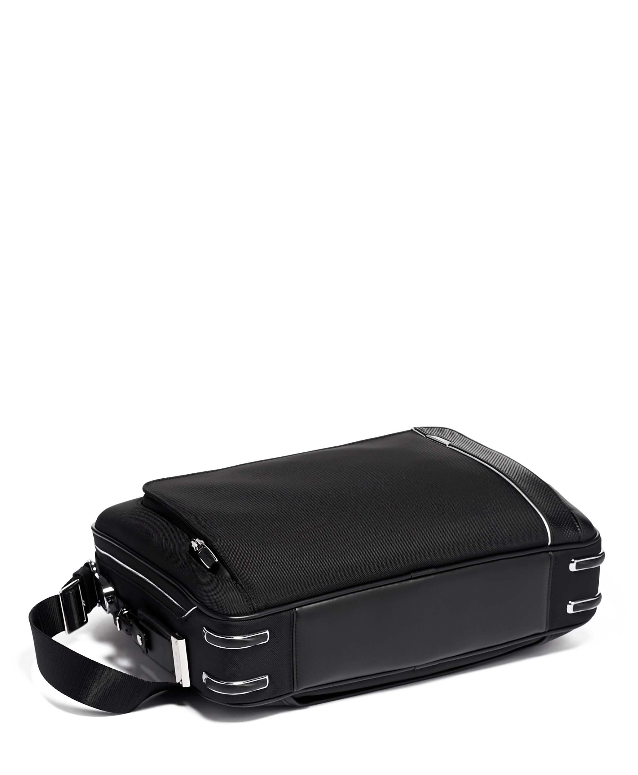 tumi arrive sadler brief