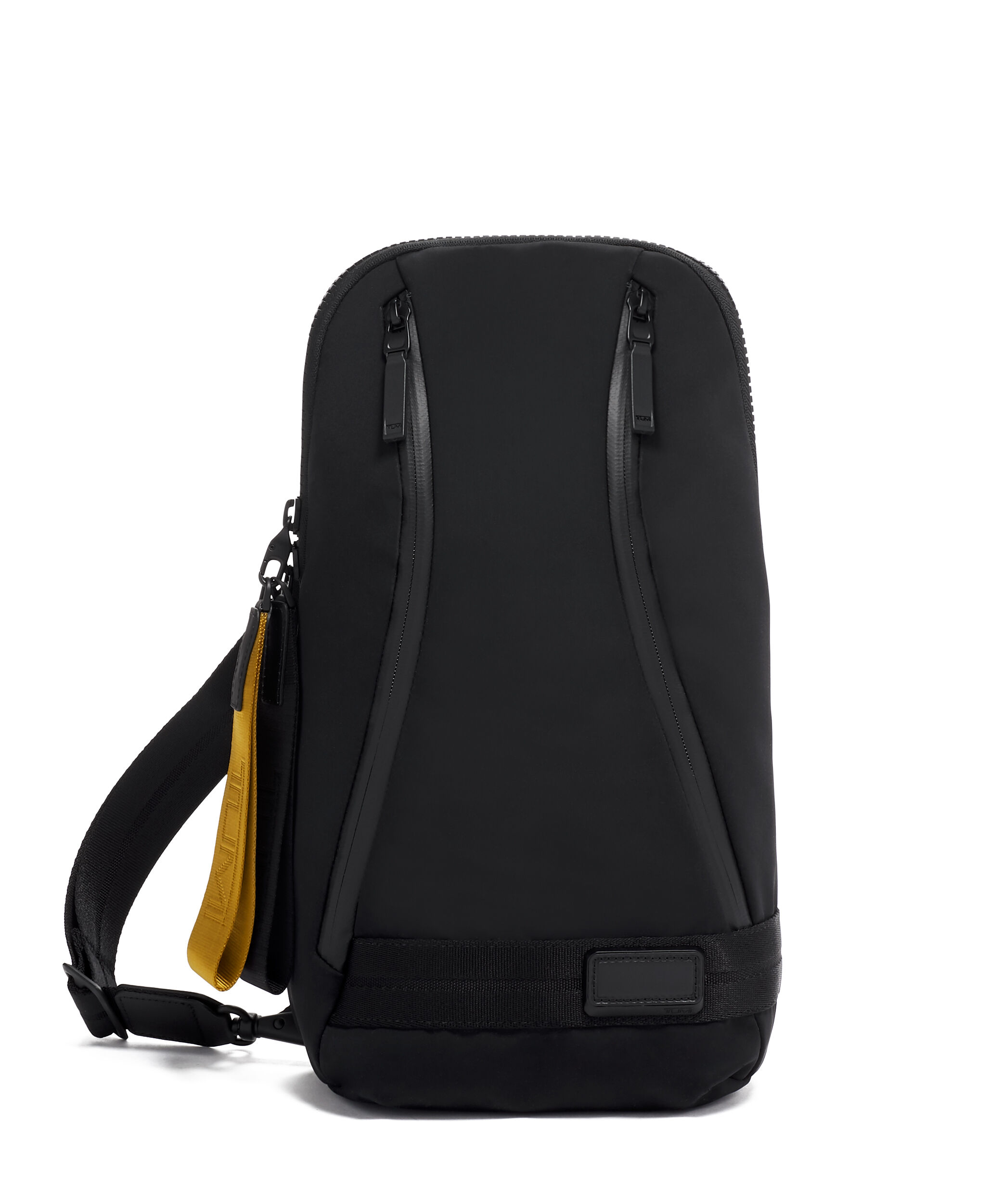 tumi arrive martin sling