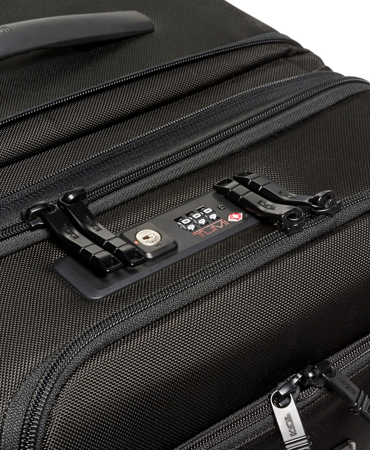 Alpha Trunk &ndash; XL Dual Access Expandable
