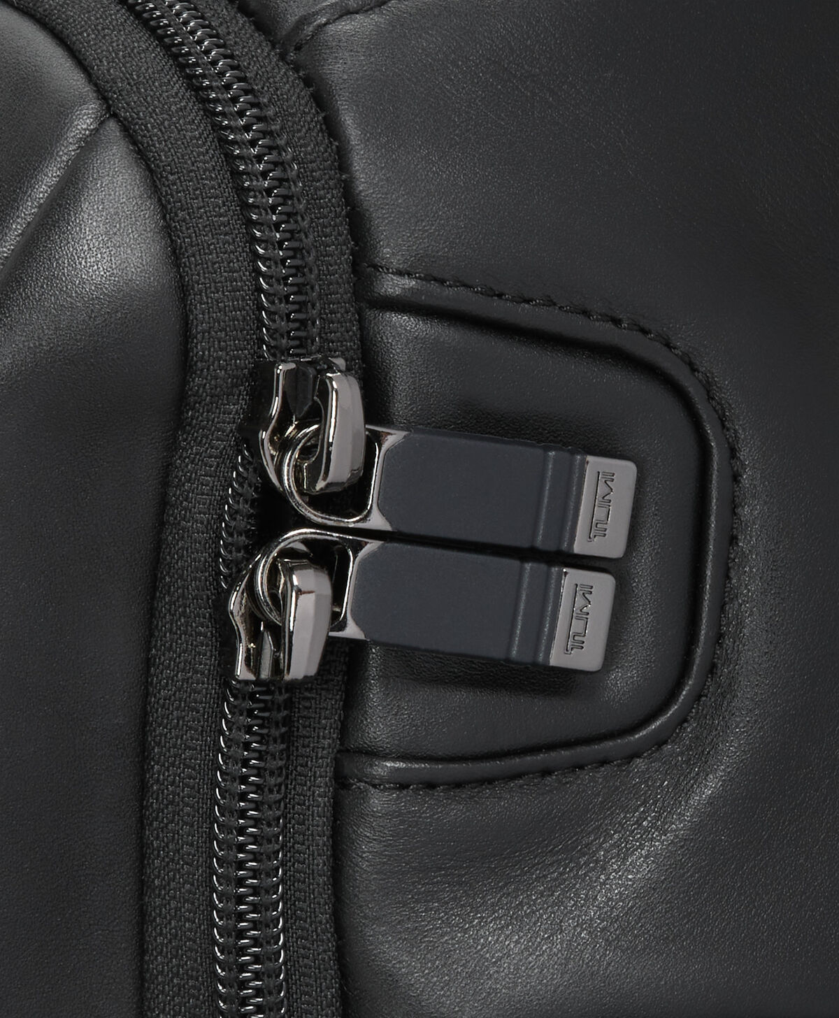 Alpha Gro&szlig;er 17&rdquo; Erweiterbarer Rucksack