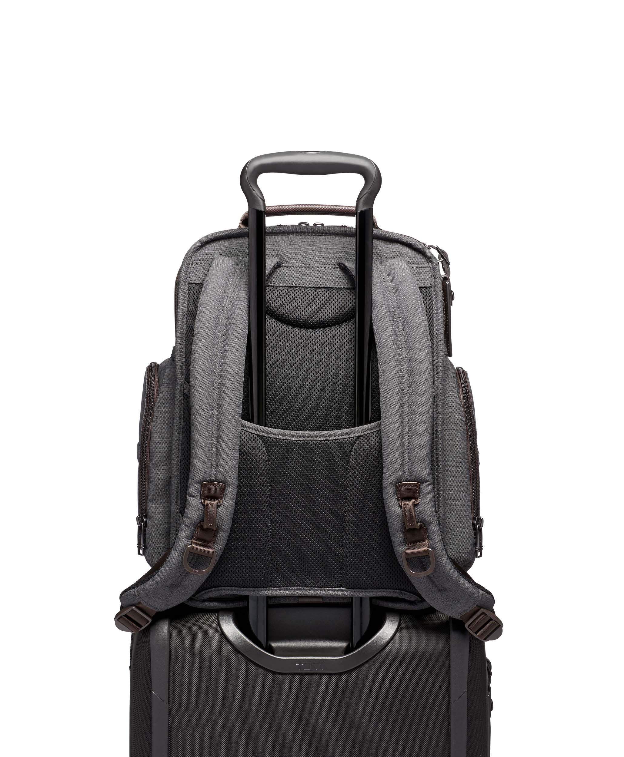 tumi compact brief
