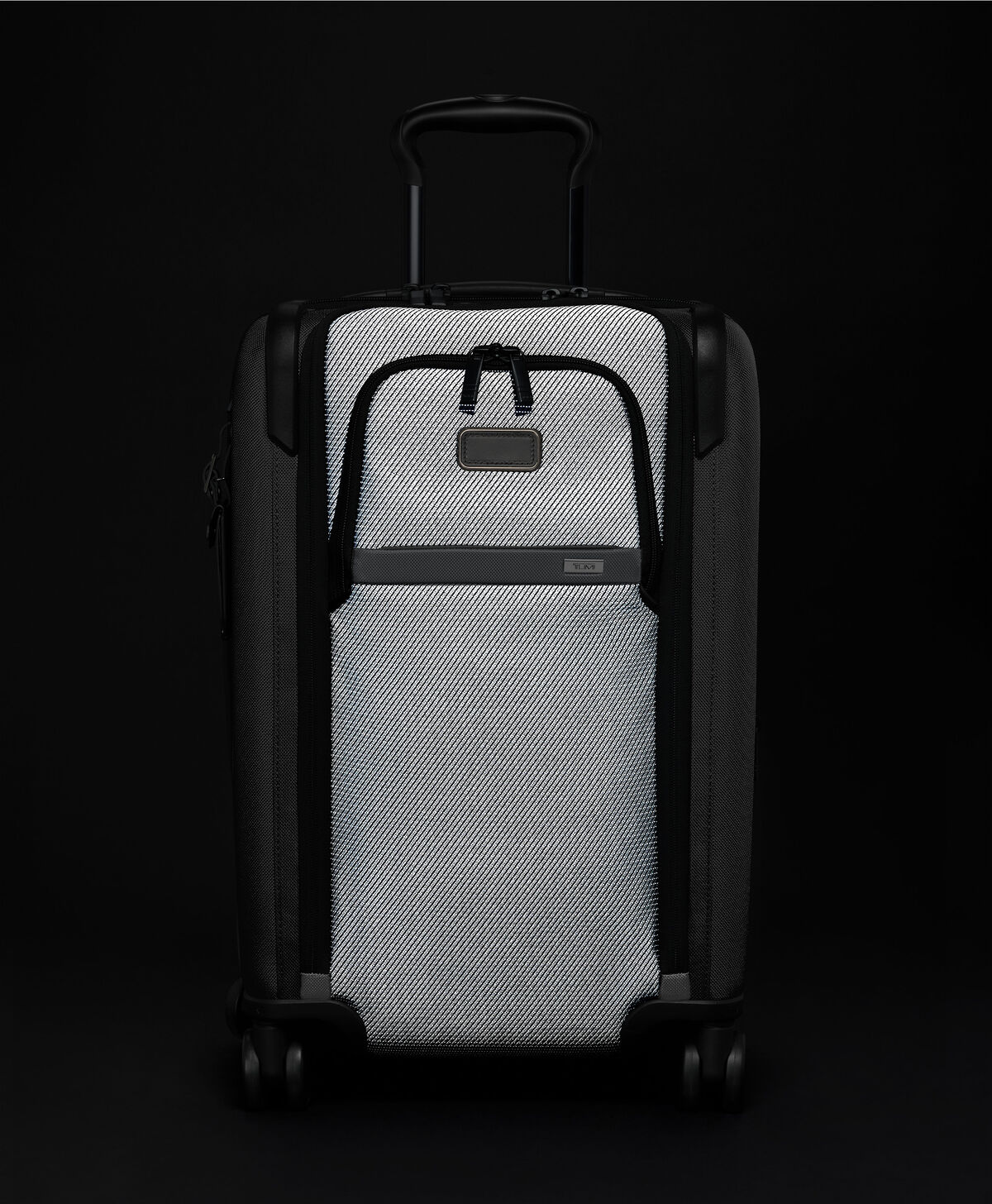 ALPHA Dual Access Expandable Cabin