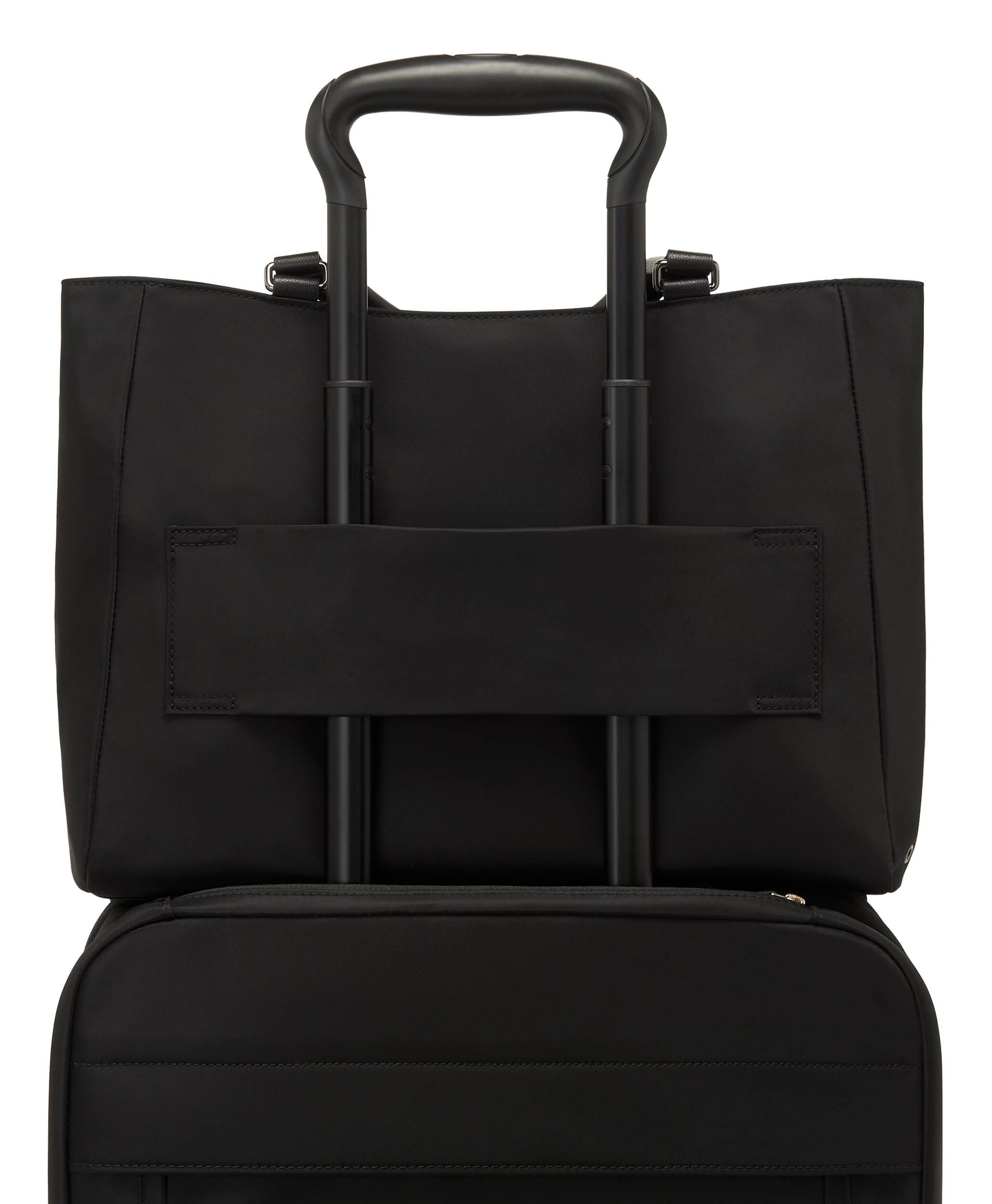 Tumi shop trolley sleeve