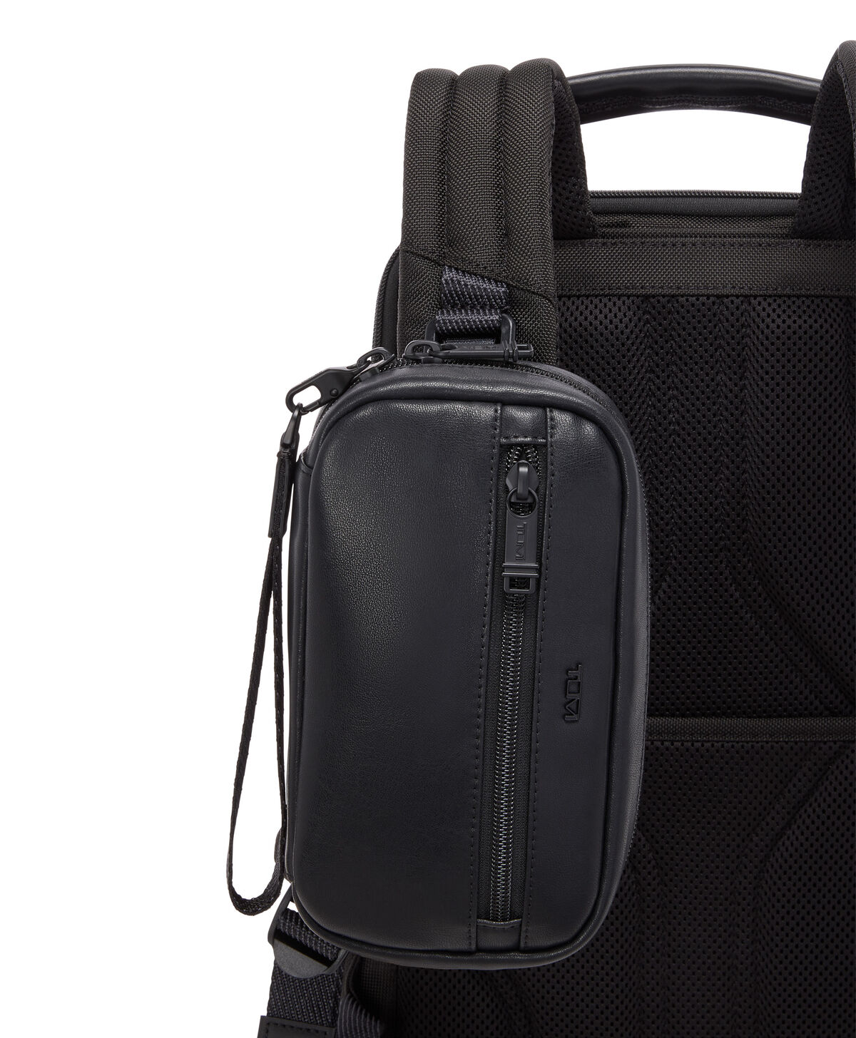 TRAVEL ACCESSORY Zip-Around Etui