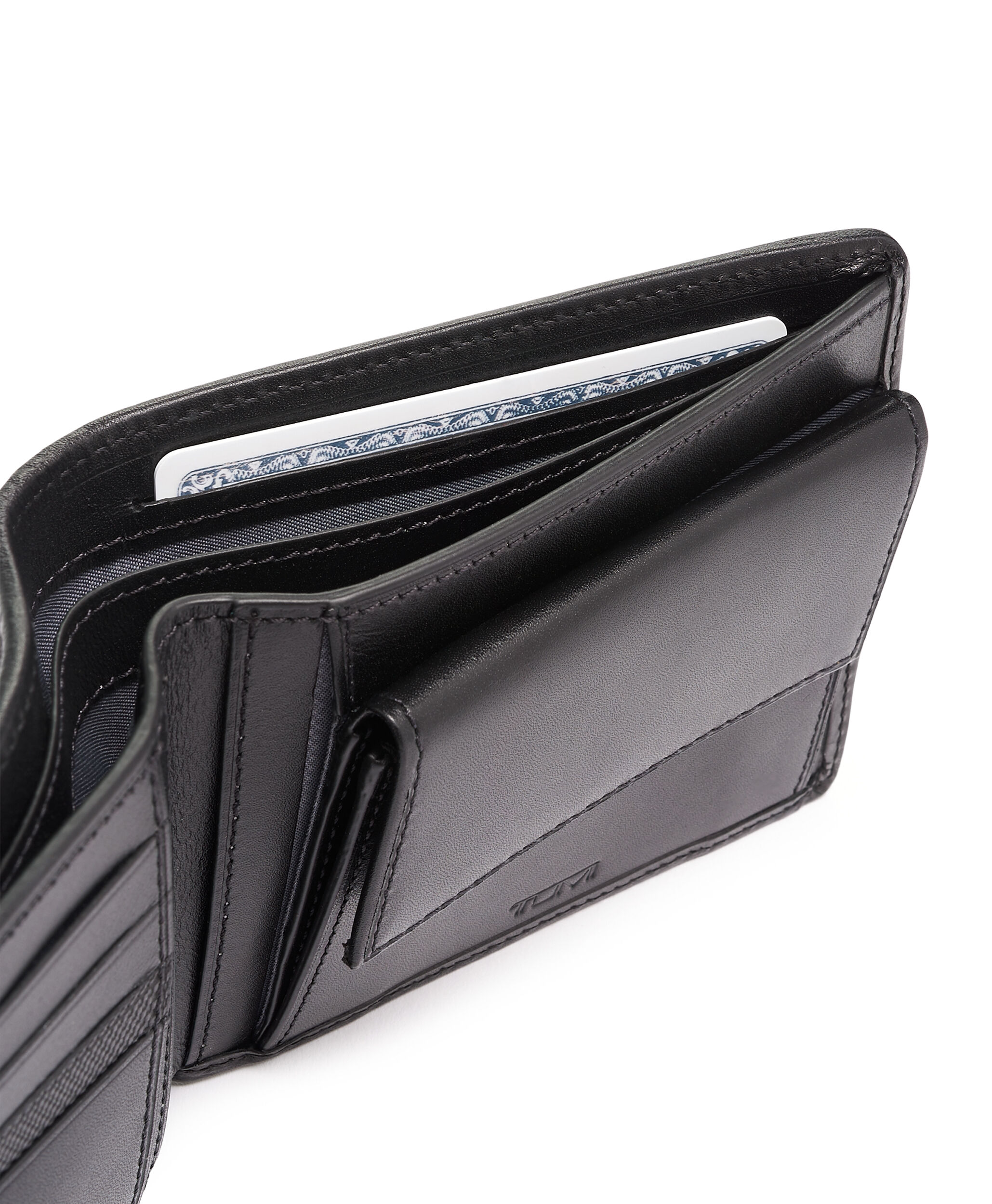 tumi alpha global wallet