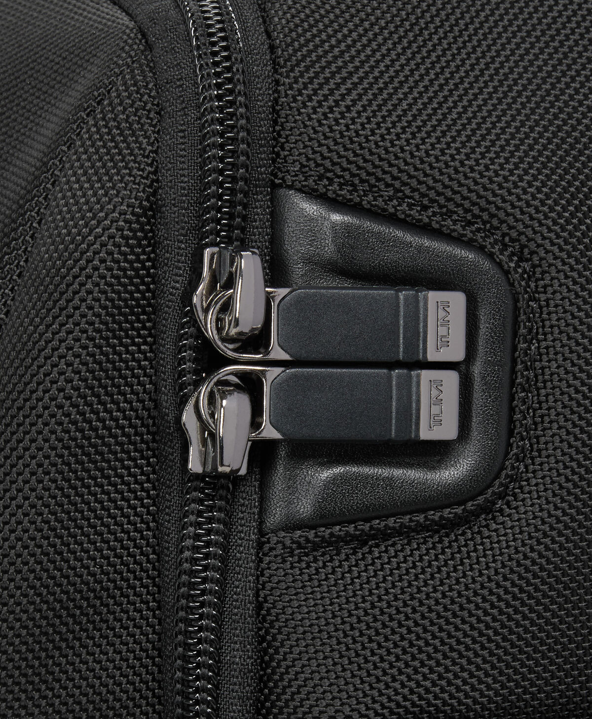 Alpha Large 17&rdquo; Expandable Backpack