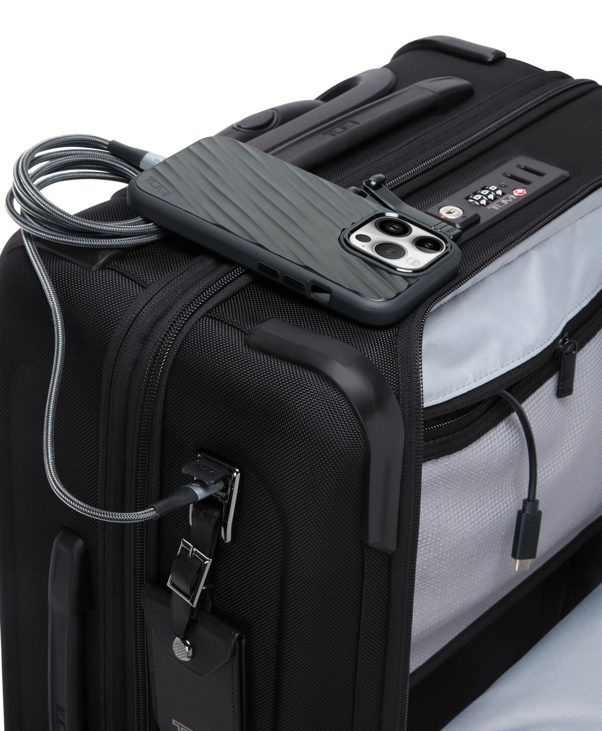 Alpha Large Dual Access Expandable Cabin