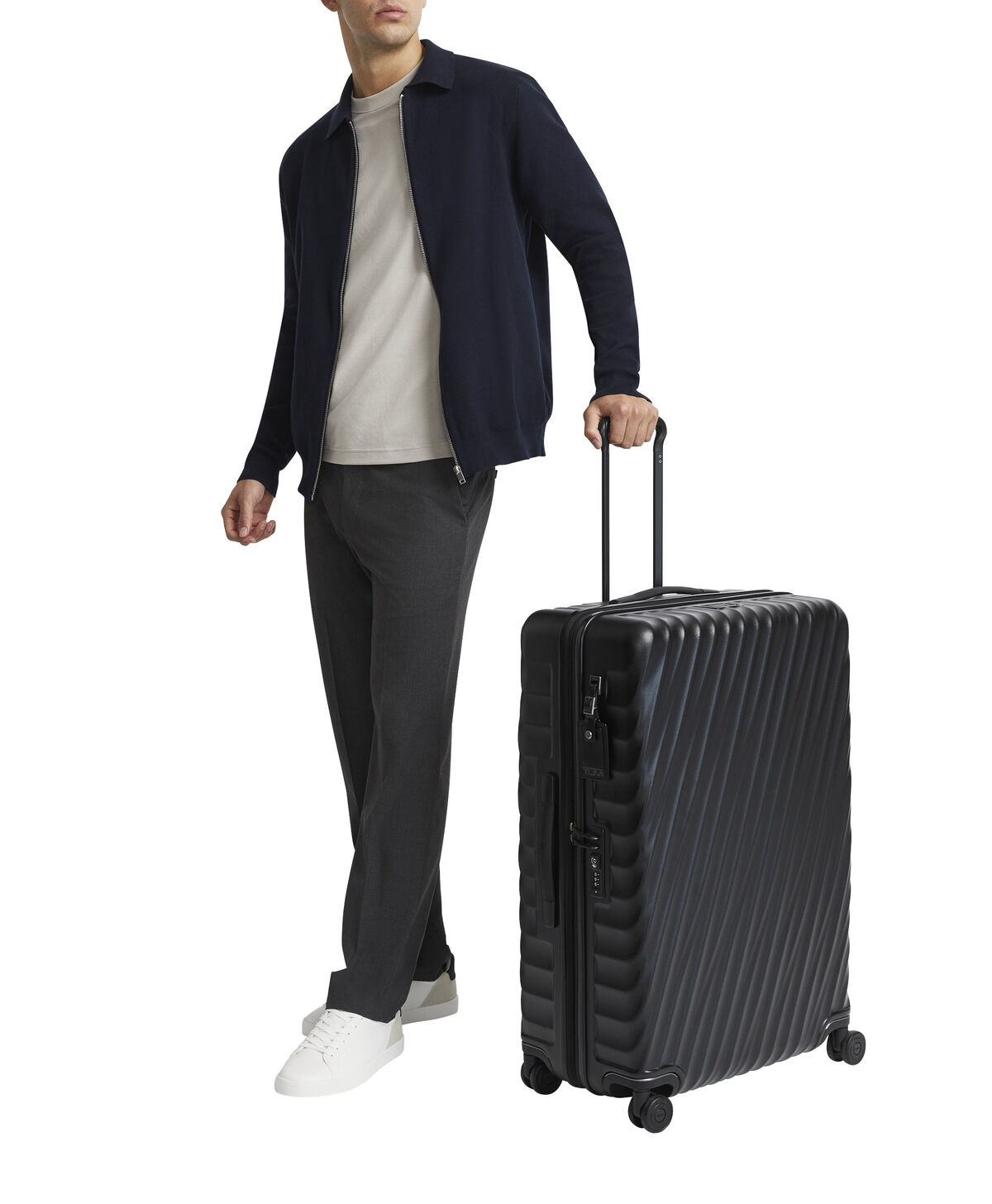 TUMI 19 Degree EXT TRIP EXP 4 WHL P/C  Black Textured